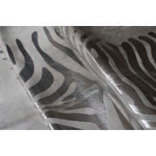 Cowhide Rug Silver Zebra Metallic on White - L - (35 SQFT)